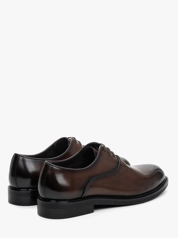 Scarpa stringata '288-32' di Estro in marrone