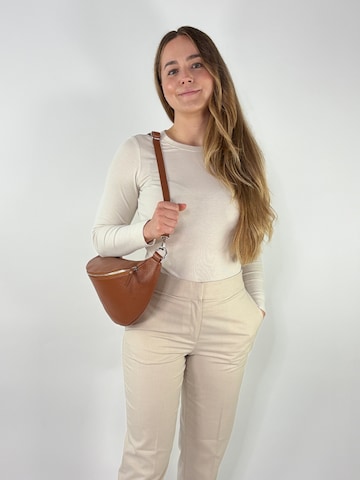 lePelou Fanny Pack in Brown