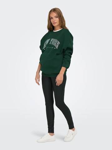 Sweat-shirt 'OLMSweat' Only Maternity en vert