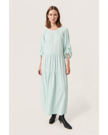 SOAKED IN LUXURY Kjole i blå