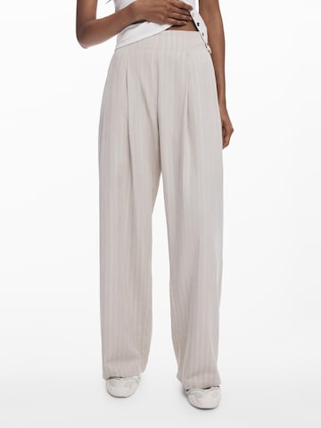 Loosefit Pantaloni di Desigual in grigio: frontale