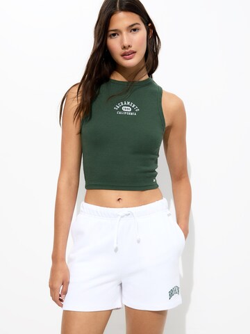 regular Pantaloni di Pull&Bear in bianco