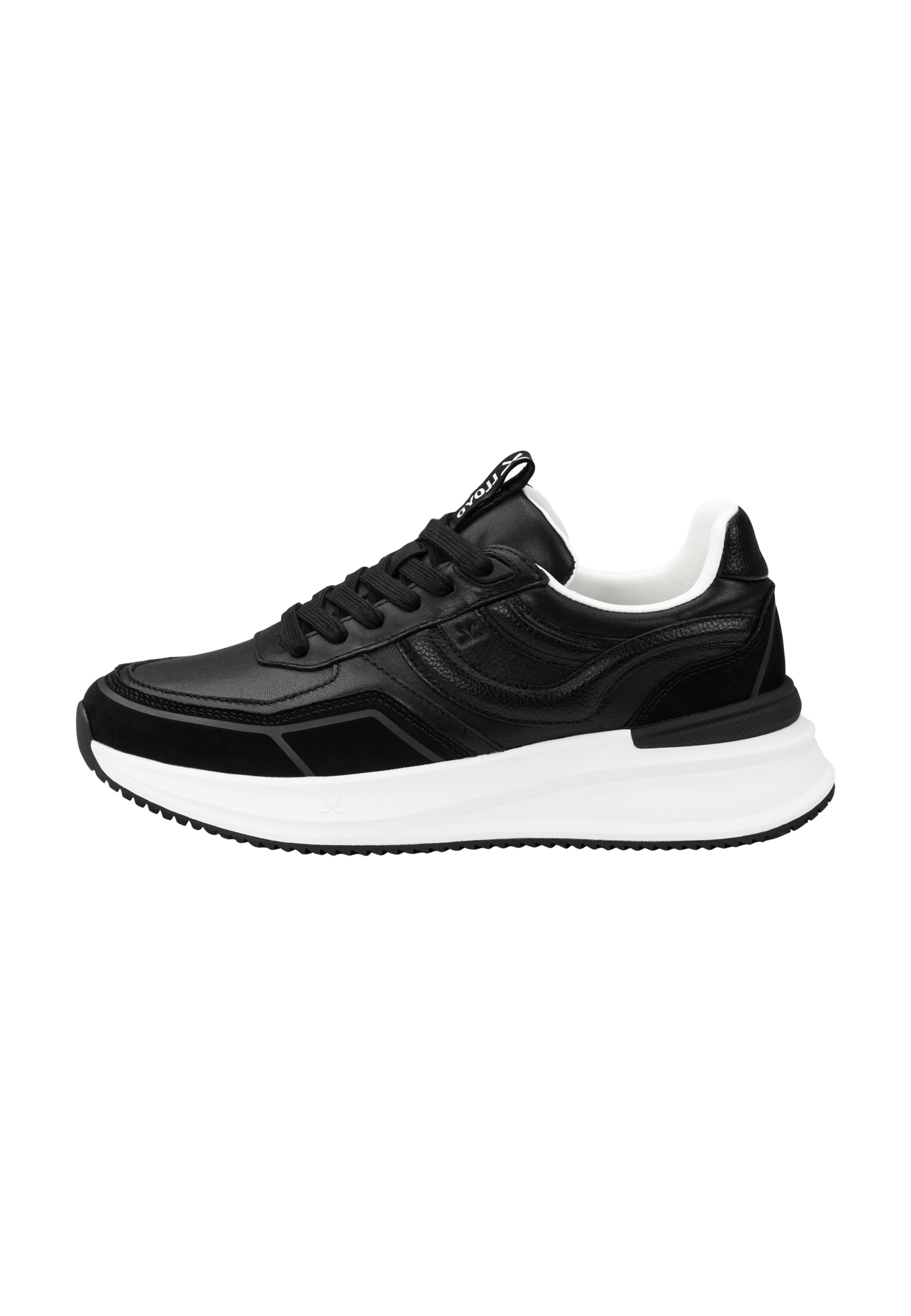 Scarpa stringata di LLOYD in nero: frontale