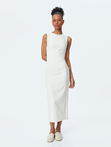 Koton Kleid in Beige: Vorderseite