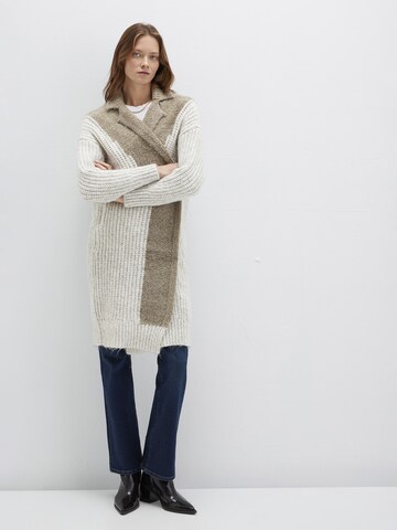 Mavi Knit Cardigan in Beige: front