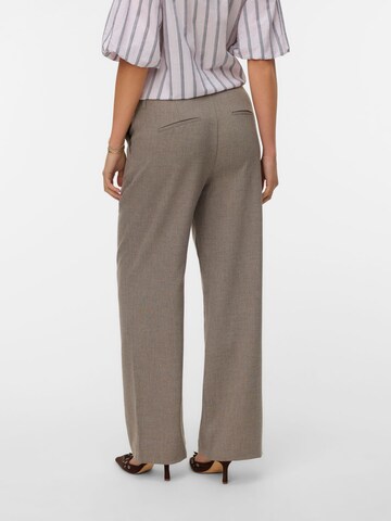 VERO MODA - regular Pantalón plisado 'VMBestie' en gris