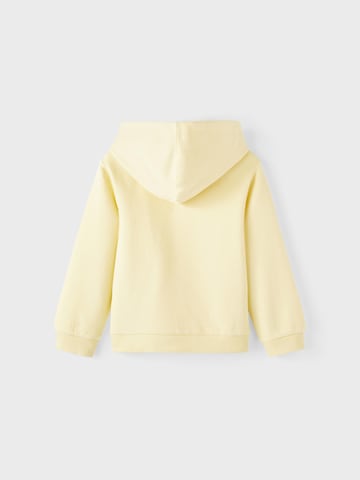 NAME IT - Sweatshirt 'Lena' em amarelo