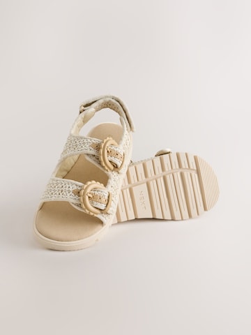 Next Sandaler i beige
