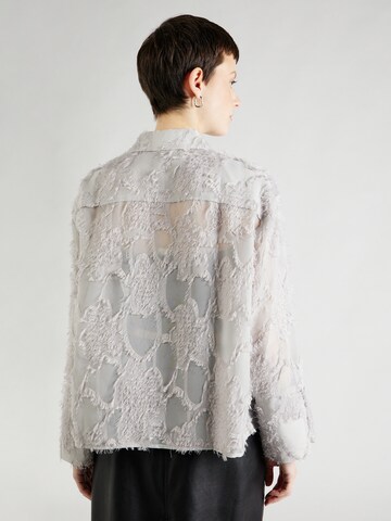 VERO MODA Blouse 'FLOTTE' in Grijs