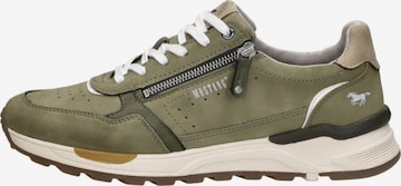Baskets basses 'Sneakers Laag' MUSTANG en vert : devant