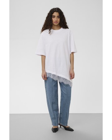 SOAKED IN LUXURY - Camiseta 'SLJina' en blanco