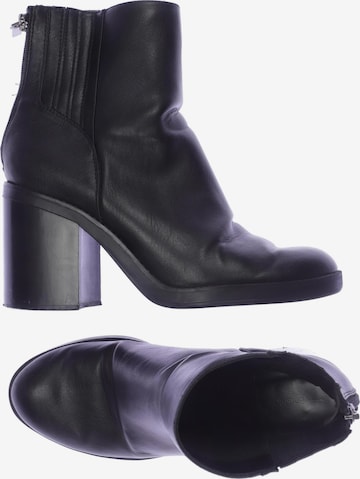 Bershka Stiefelette 41 in Schwarz: Vorderseite