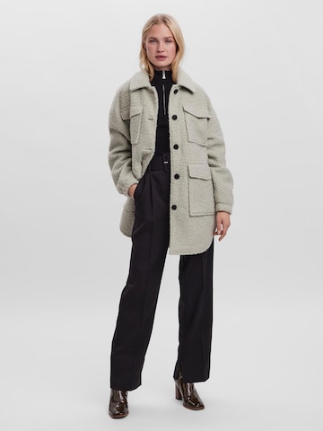 VERO MODA Between-Seasons Coat 'Twirlanna' in Grey