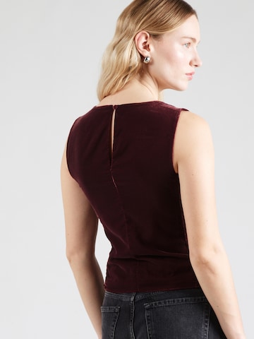 GAP - Top en rojo