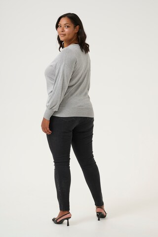 KAFFE CURVE - Jersey 'KC Ankia' en gris