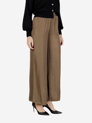 Wide leg Pantaloni '261-PWENDA' di Morgan De Toi in verde