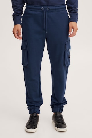 11 Project Tapered Cargo Pants 'Sidone' in Blue: front