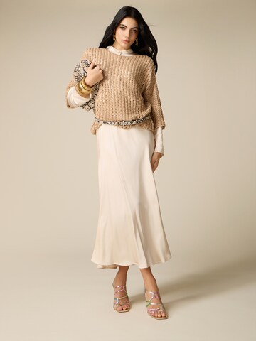 oltre Rok in Beige