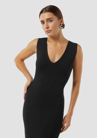 Robe de soirée COMMA en noir