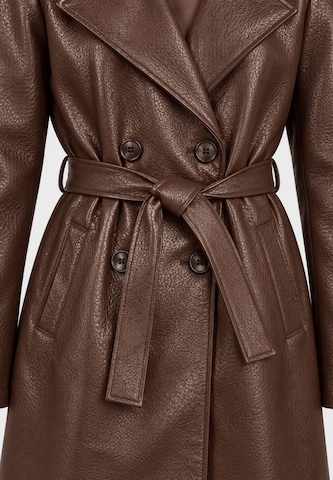 Manteau mi-saison Elara en marron