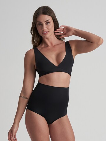 Slip scultant Bye Bra en noir : devant