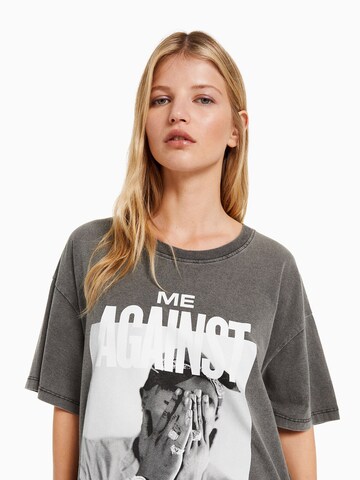 Bershka T-Shirt in Grau