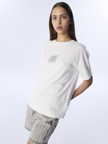 Twist Shirt in Wit: voorkant