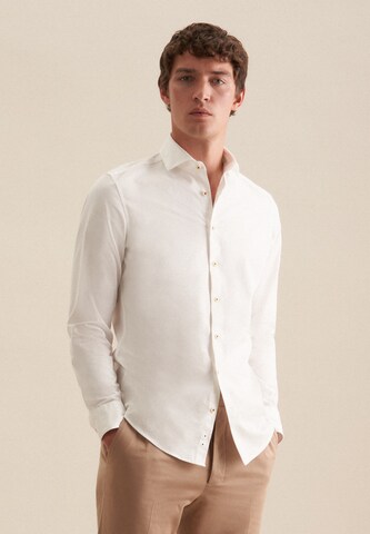 Coupe slim Chemise SEIDENSTICKER en blanc : devant