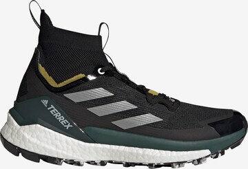 ADIDAS TERREX Boots in Schwarz