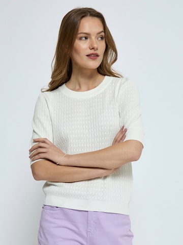 Pullover 'Tala' di Peppercorn in bianco: frontale