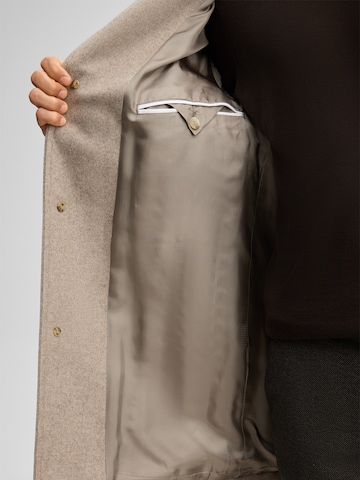 STRELLSON Between-Seasons Coat in Beige
