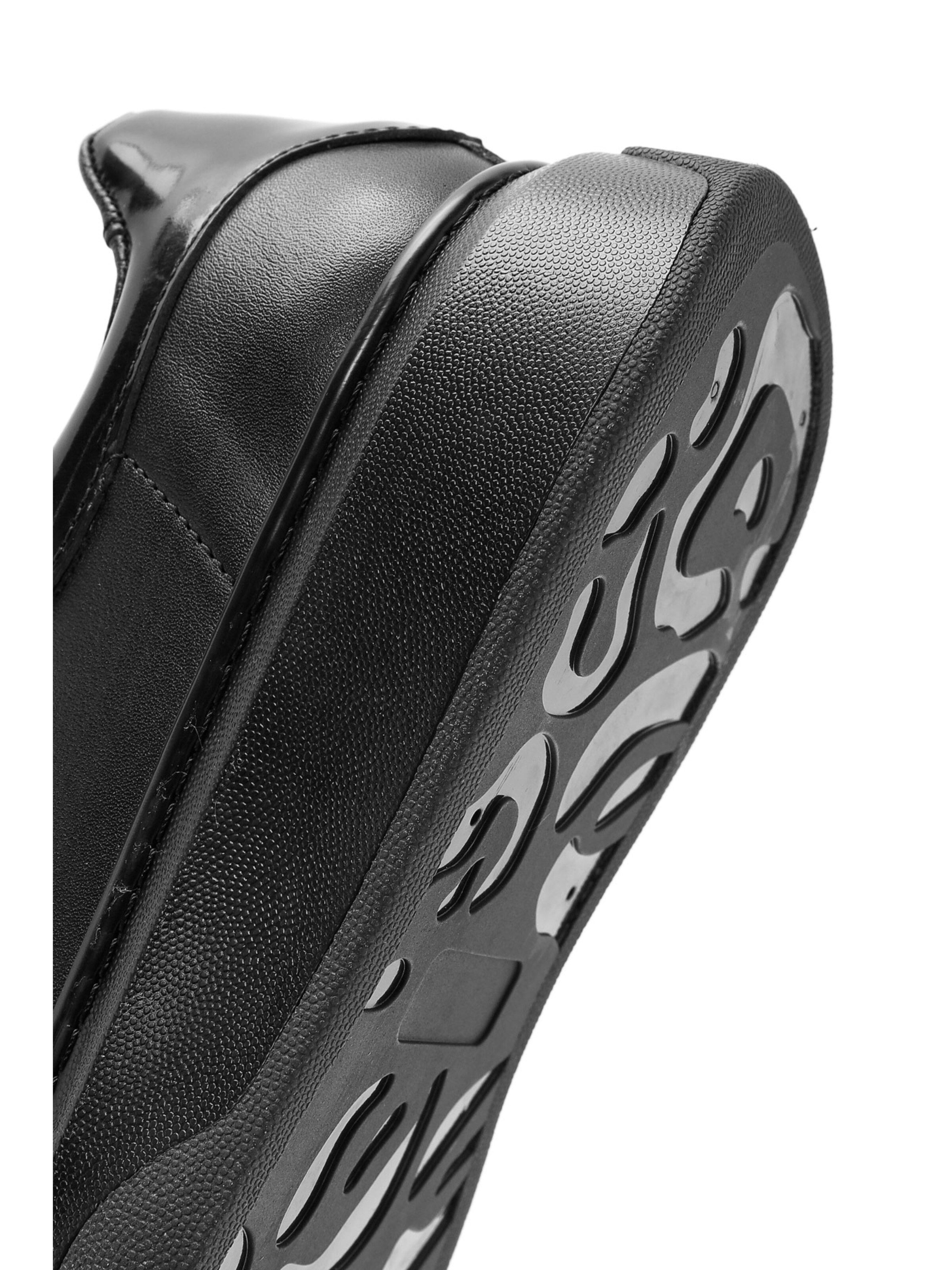 Baskets basses Derimod en noir