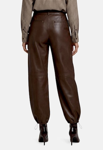 zero Regular Kunstleder-Hose mit Reißverschluss in Braun