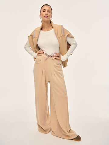 Kamila Šikl Wide leg Pants in Beige