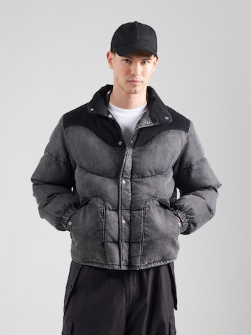 LEVI'S ® Демисезонная куртка 'Wild West Short Puffer Jacket' в Черный: спереди