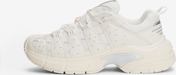 Sneaker low 'ARCHIVE '95' de la Tommy Jeans pe bej: față