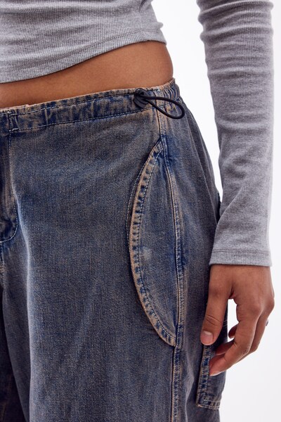 BDG Urban Outfitters Jeans cargo en violet, Vue avec produit