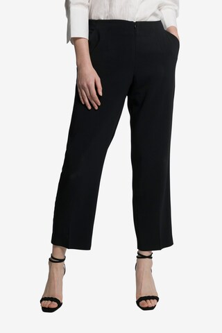 Ulla Popken - regular Pantalón plisado en negro: frente