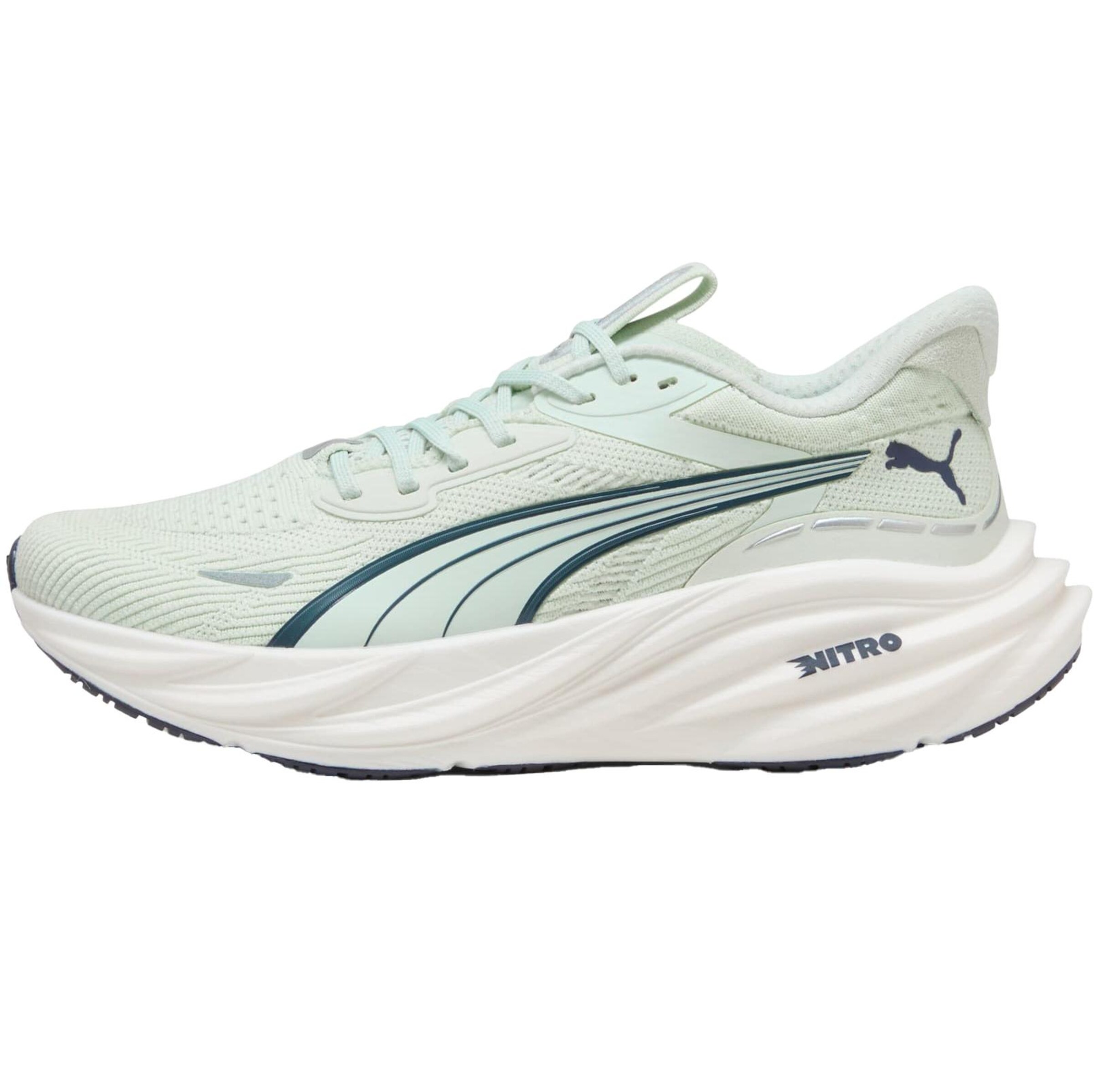 PUMA Laufschuh 'Magnify Nitro 3' in Weiß: Vorderseite