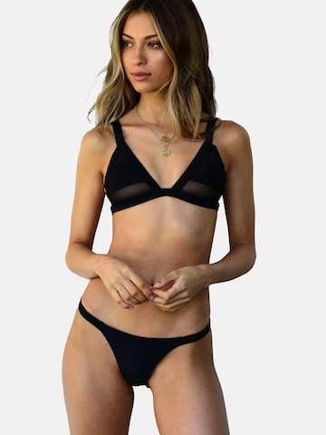 La Michaux Triangel Bikinitop 'FIERCE' in Schwarz: Vorderseite
