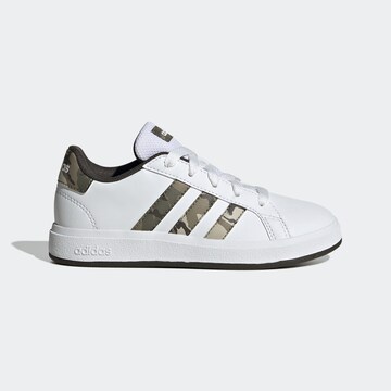 Baskets ADIDAS SPORTSWEAR en blanc