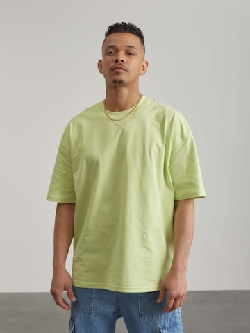 ABOUT YOU x Benny Cristo Shirt 'Mats' in Green: front