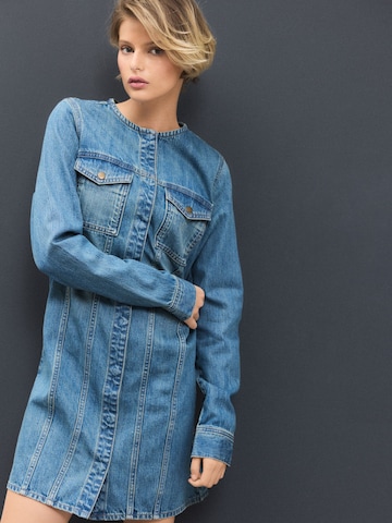 Next - Vestido camisero en azul: frente