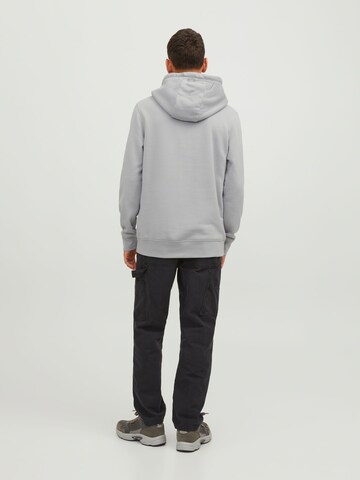 JACK & JONES - Sudadera en gris