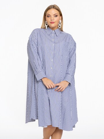 Yoek Shirt Dress in Blue: front