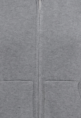 faina Set in Grey