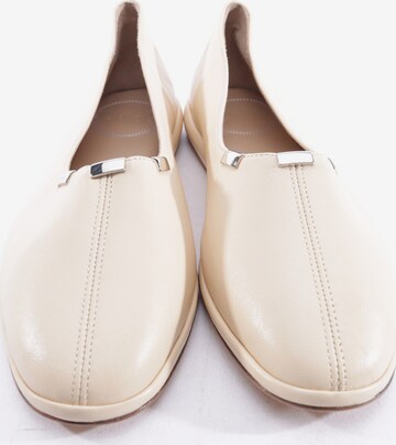 Chloé Flats & Loafers in 37 in White