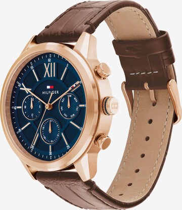 TOMMY HILFIGER Analog watch in Blue: front