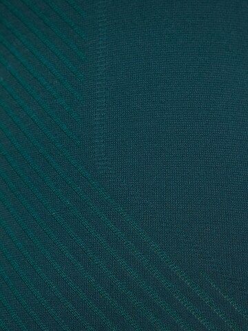 FALKE Skinny Workout Pants in Green