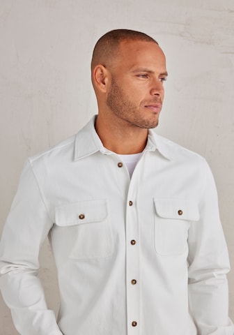 JOHN DEVIN Regular fit Button Up Shirt in White